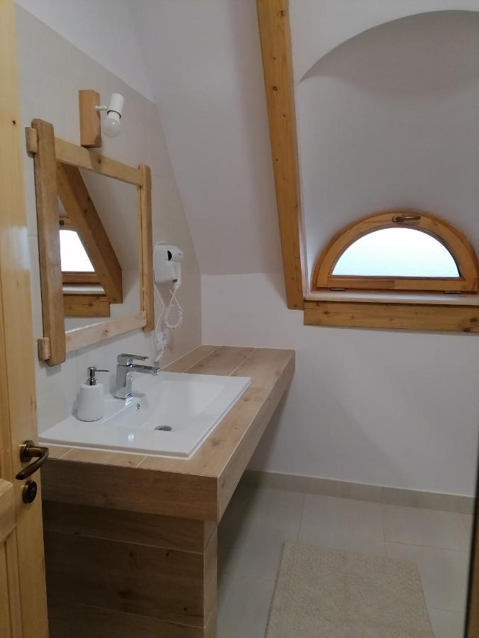 Pensiunea Casuta Din Deal Moisei Chambre photo