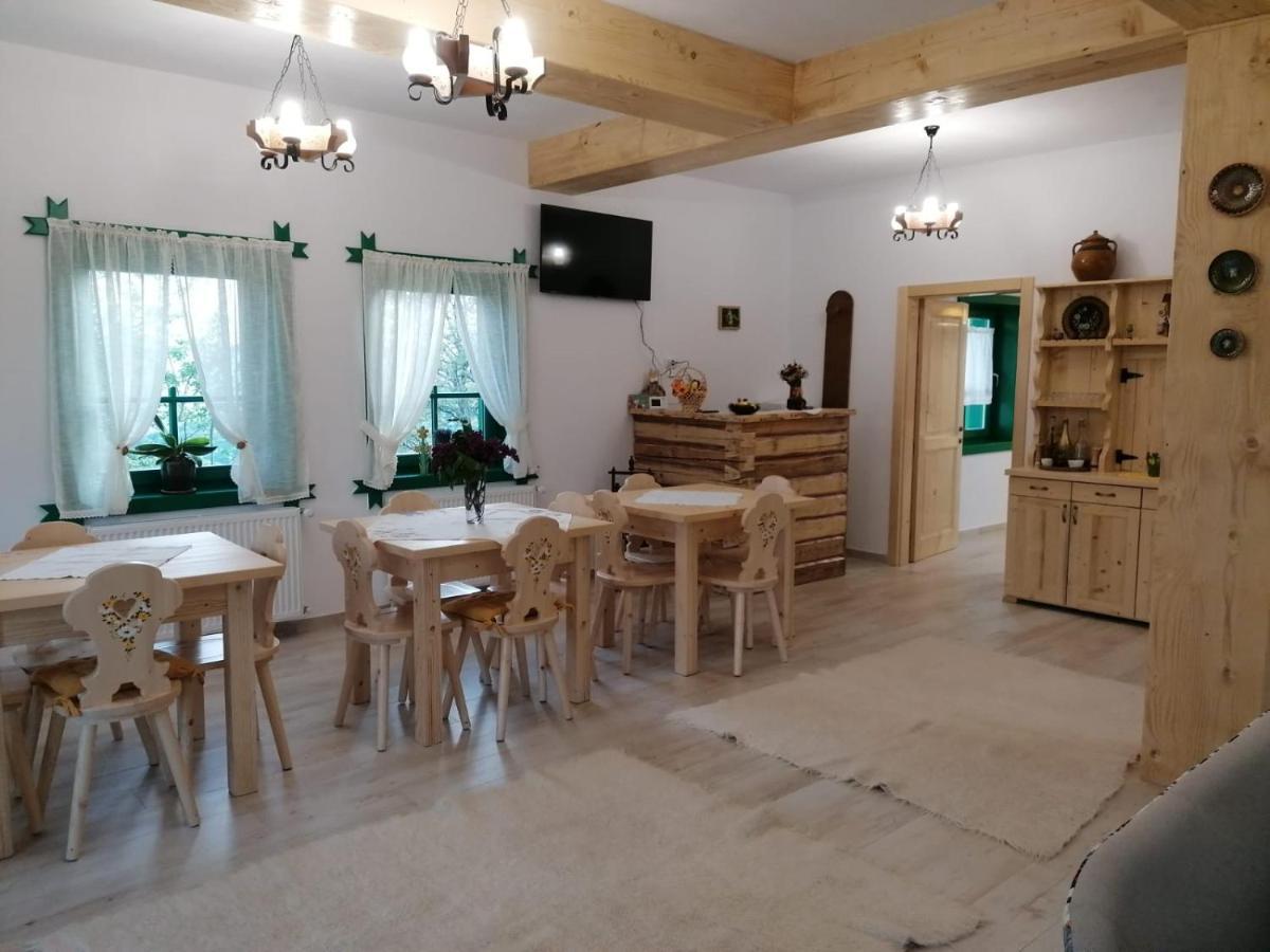 Pensiunea Casuta Din Deal Moisei Extérieur photo
